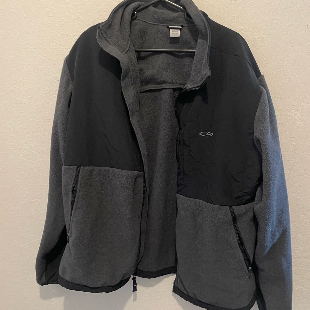 Large men’s champion fleece jacket